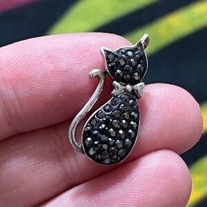 Retro Style Sterling Silver Black CZ Cat Feline Pendant